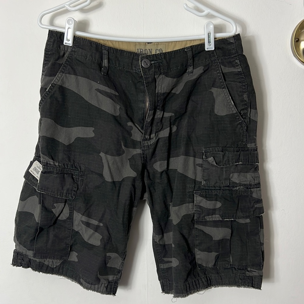Mens cargo camo shorts